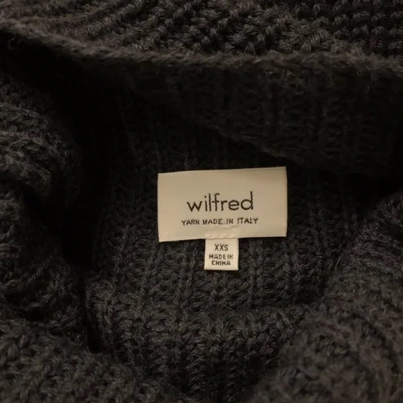 New Aritzia Wilfred Montpellier Turtleneck Oversized Sweater XXS